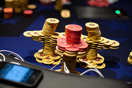 ANJURAN PAKETQQ AGAR TIDAK RUGI BANYAK DALAM BERMAIN TARUHAN QQ ONLINE